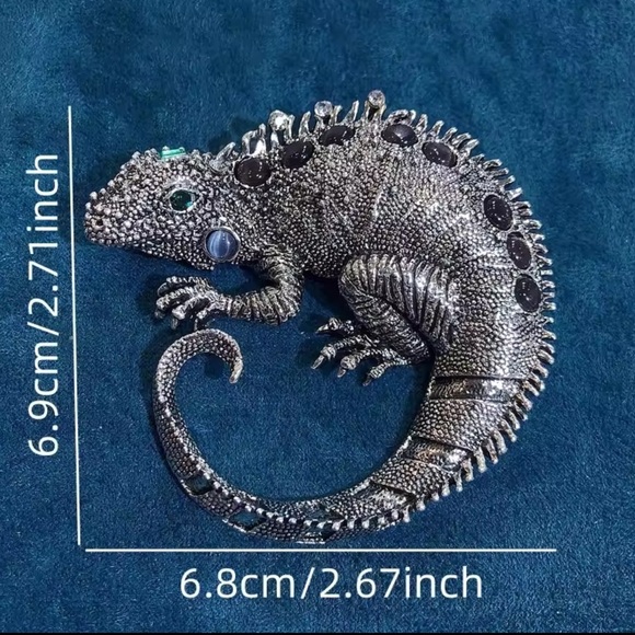 Gothic Gold Lizard Jeweled Reptile with Aqua Crystal Spikes - Picture 4 of 8